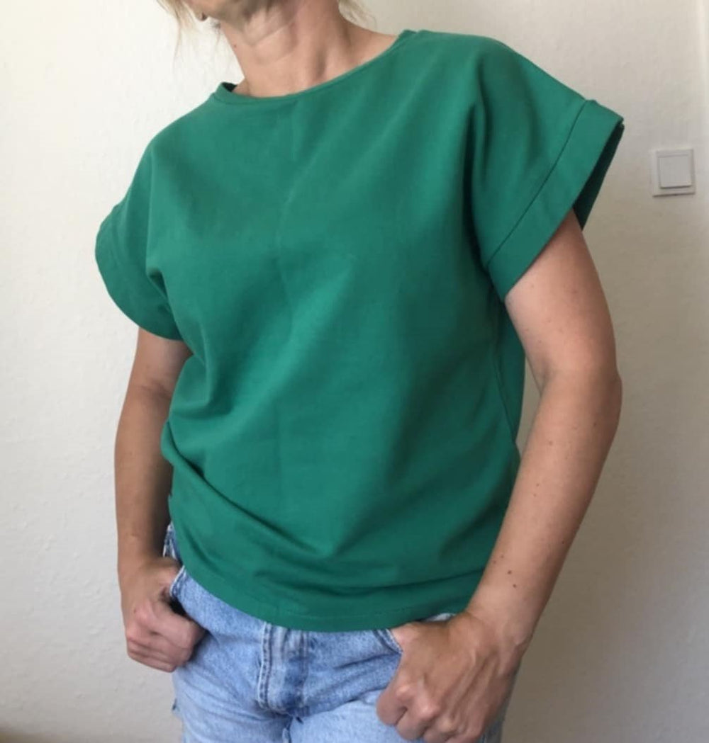 6821ed1afae80b09d6a1a5ea_blouse-green-2_1751809237283.jpg