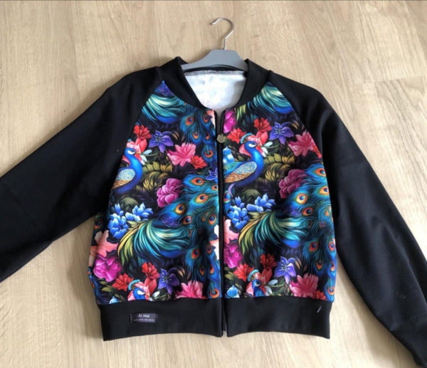 6821ed1afae80b09d6a1a5ea_bomber-jacket-kolor-_1750099365999.jpg
