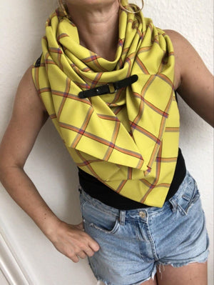 by Anya – Stort Gult Tørklæde i Ternet Design – Med Ecoskinds - Lukning (120x120 cm) - REUSERS