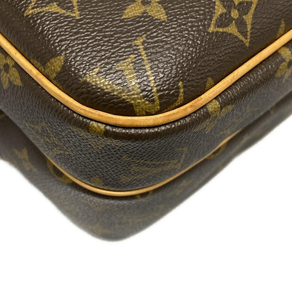 Louis Vuitton Reporter PM - REUSERS