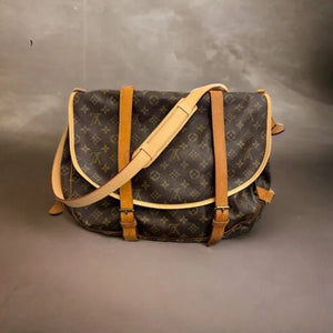 Louis Vuitton Saumur 40 - REUSERS