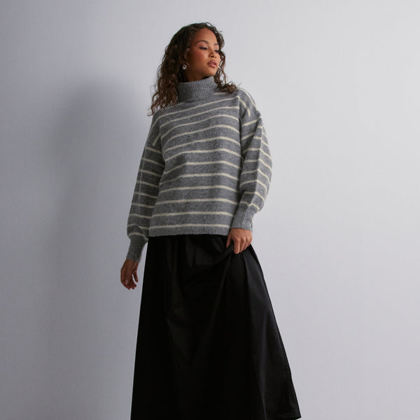 Pieces – Roll Neck Knit – Mørkegrå striber - REUSERS